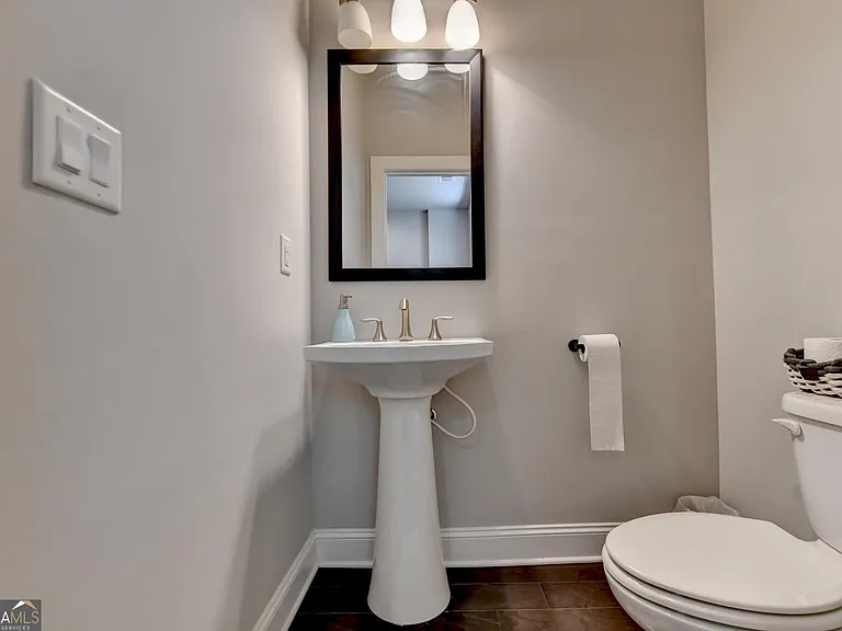4245 Deming Cir — Photo 19