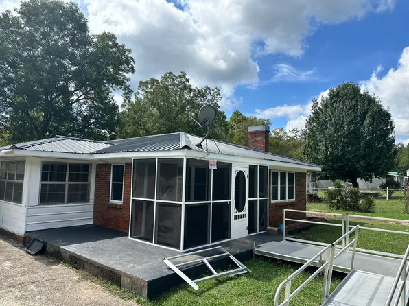 428 4th Ave NE, Carbon Hill, AL 35549
