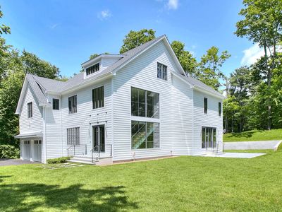 3 Hubbel's Lane, Westport, CT, 06880