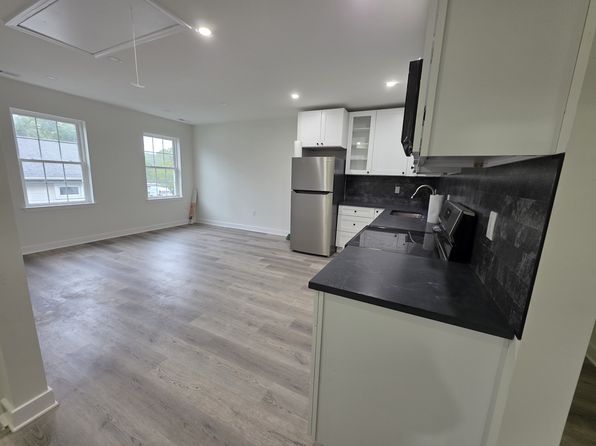 625 Cooper St Unit B