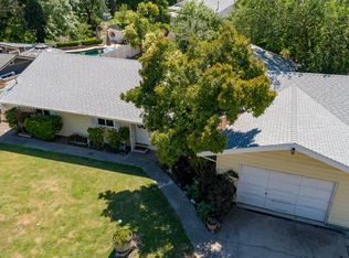 6762 Riverside Dr, Redding, CA 96001