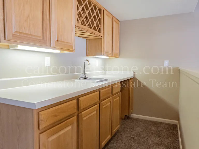 3305 Hollycrest Dr — Photo 30