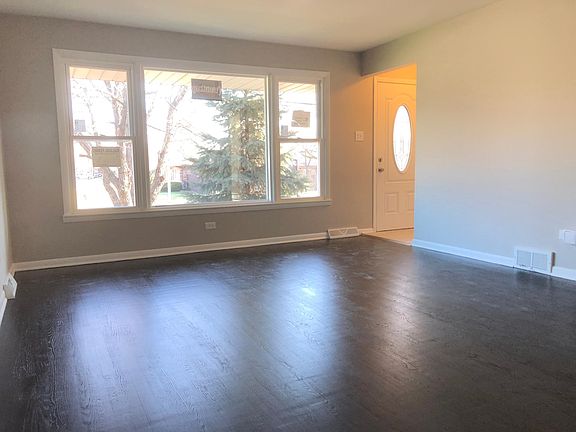 5th image of 8942 Ridgeland Ave #1A