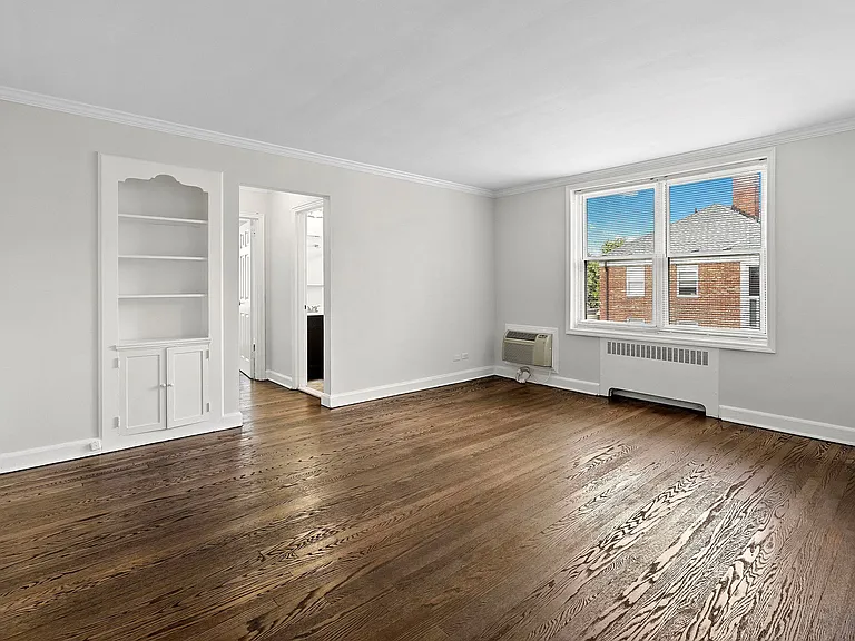 188 Bellevue Ave Apartments — Photo 22