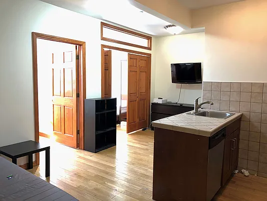 Rented by OvCo Realty | media 44