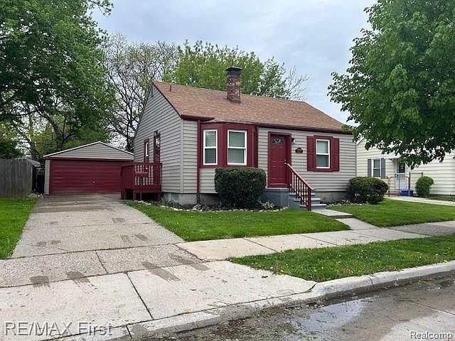 1st image of 22334 Maxine St