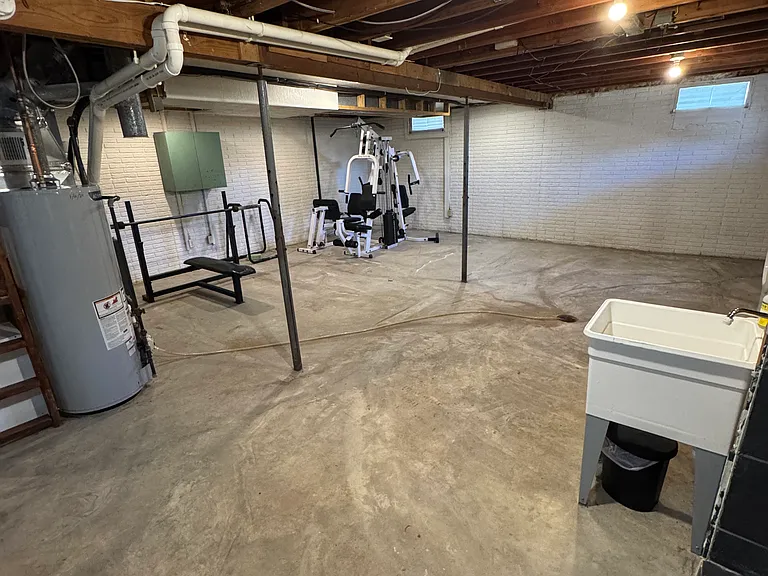 basement home gym.