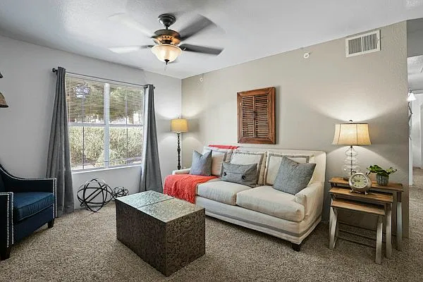 Patriot Apts. — Photo 3