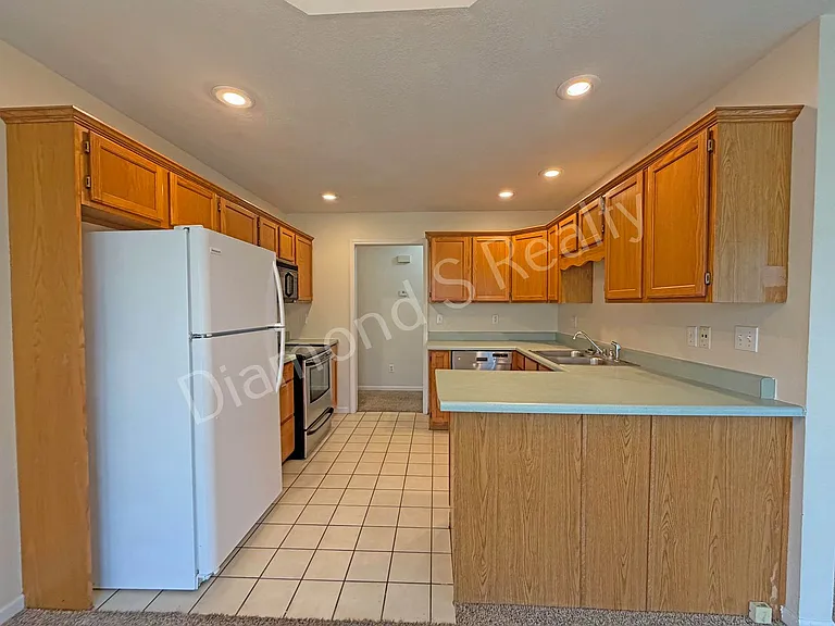 1285 W Bridgewood Pl — Photo 9