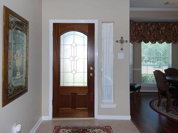 3rd image of 3330 Southdown Dr