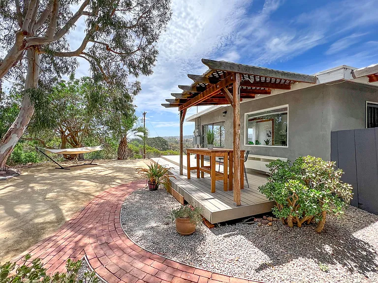 3854 Via Del Mar — Photo 1