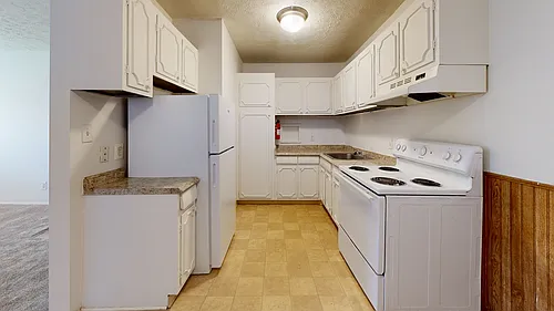 Kendall Manor Apartments Photo 1