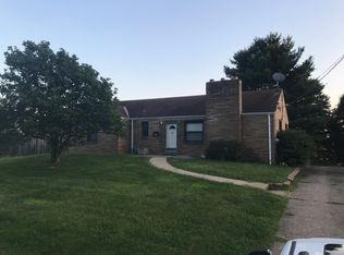 717 Rolling Green Dr, Bethel Park, PA