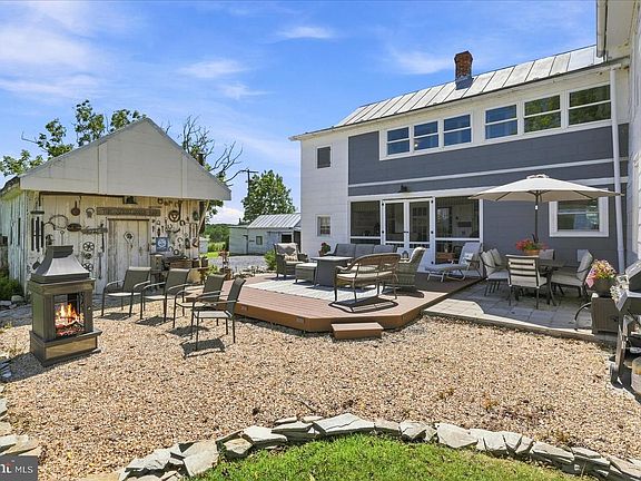 69th image of 625 Riverbend Rd