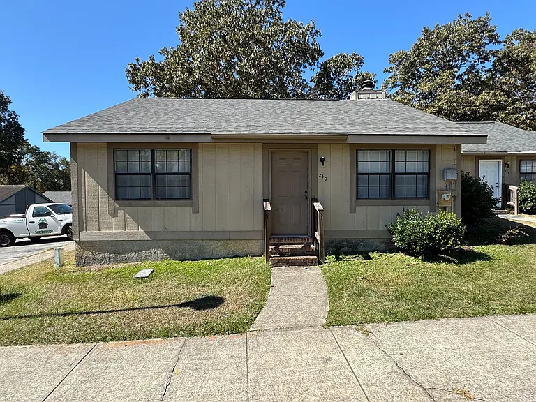 240 Tallulah Trl — Photo 3