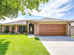 313 Rock Meadow Dr, Crowley, TX 76036