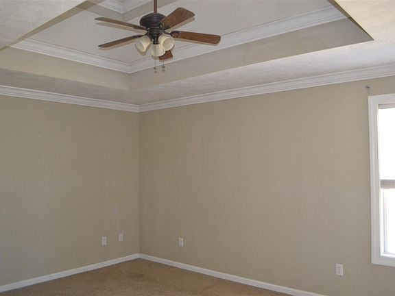 5th image of 917 Granite Dr