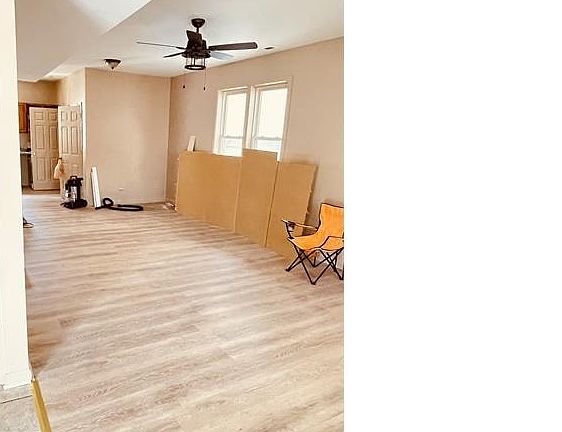 4th image of 557 Forsythe Ave