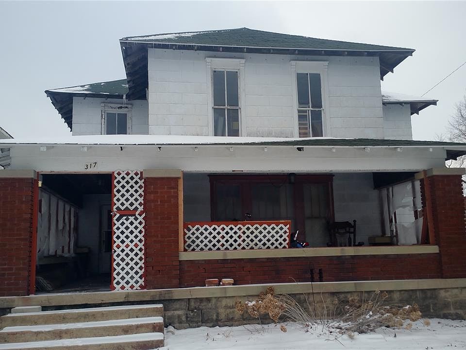 2nd image of 317 N Plum St