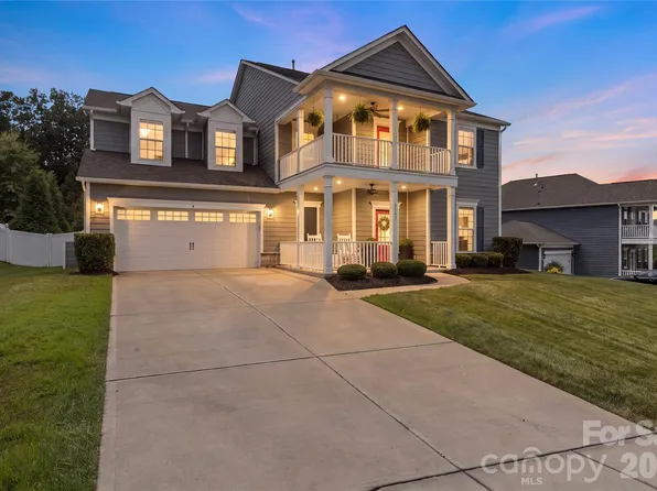 8543 McCullough Club Dr, Fort Mill, SC 29715