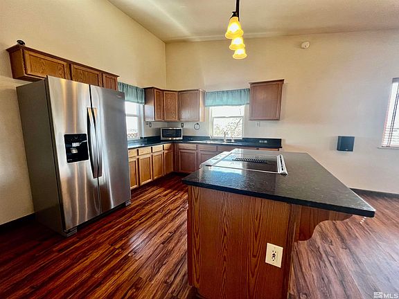 4th image of 235 Danforth Dr