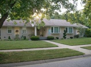 9332 N Garfield Ct, Crown Pt, IN 46307