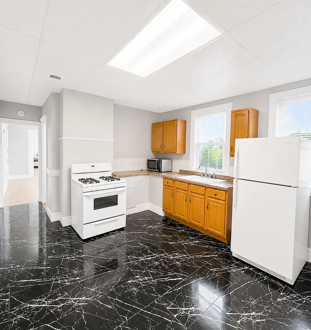 3 bed, 1000 sqft, $2,075 — Photo 3