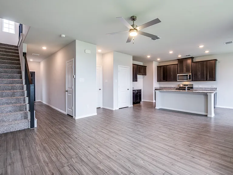 737 Santa Lucia Dr — Photo 15