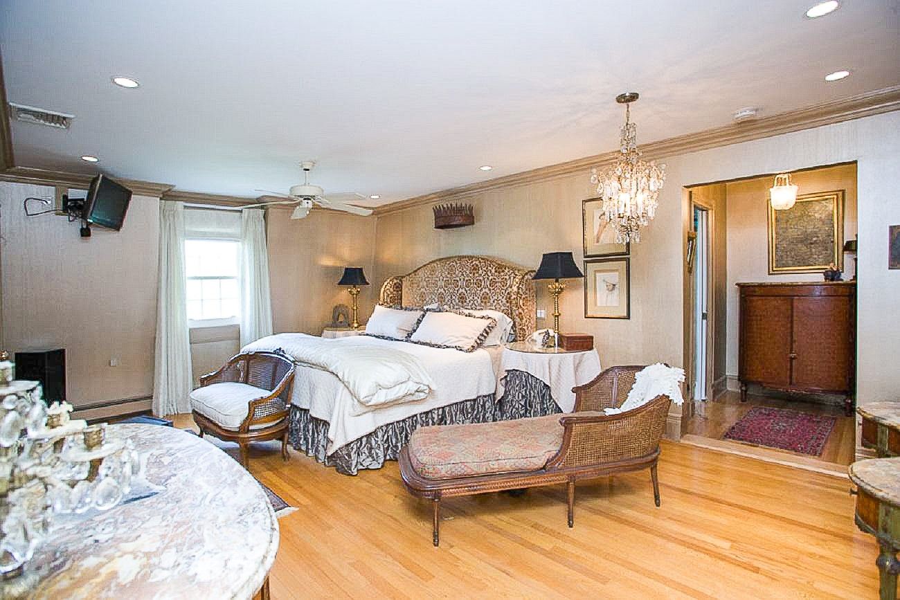  Master Bedroom with Entrance to Studio/Office