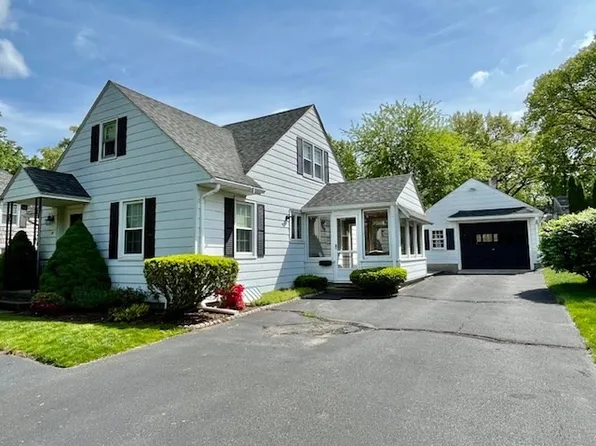 83 Pilgrim Rd, Springfield, MA 01118