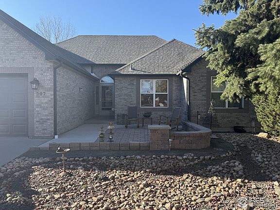 2nd image of 207 Sioux Dr