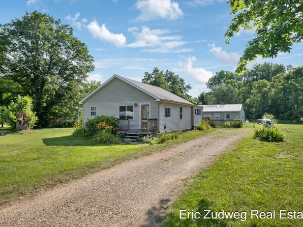 5820 N 20th St, Kalamazoo, MI 49004