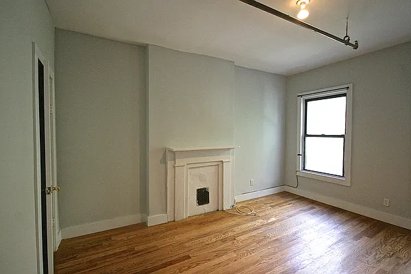 Rented by Rental Solutions Inc | media 3