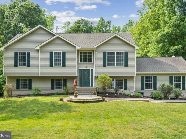 34 Waller Point Dr, Stafford, VA 22554