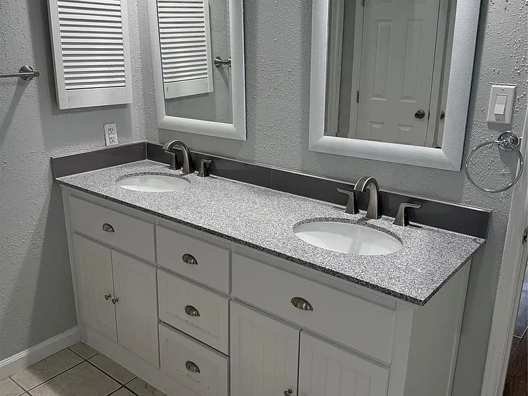 12907 Ashford Knoll Dr — Photo 2