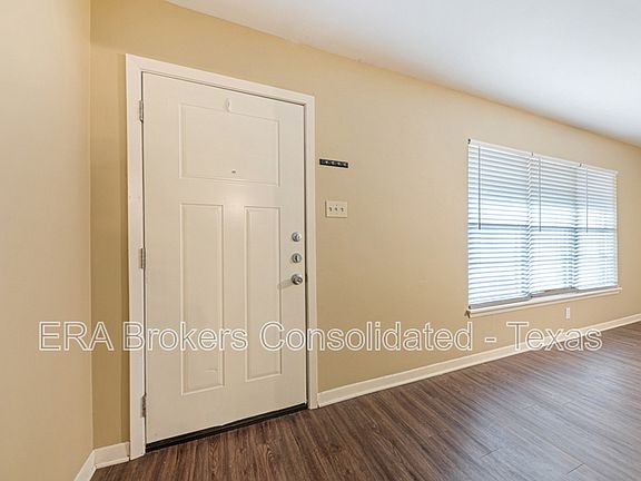 5th image of 106 Winn Ave