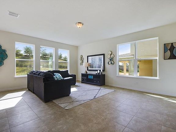 5th image of 1421 Westbury Dr