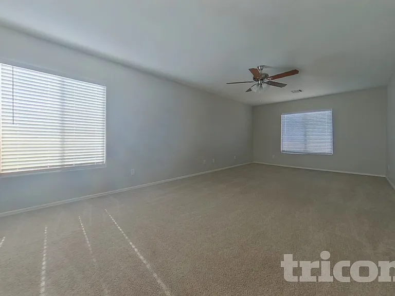 17345 W Watkins St — Photo 20