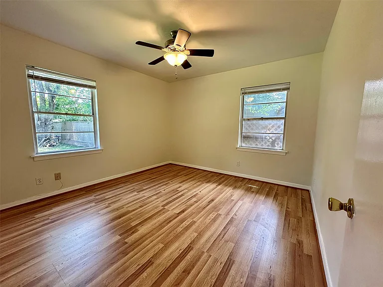 5720 Parwill St #1 — Photo 8