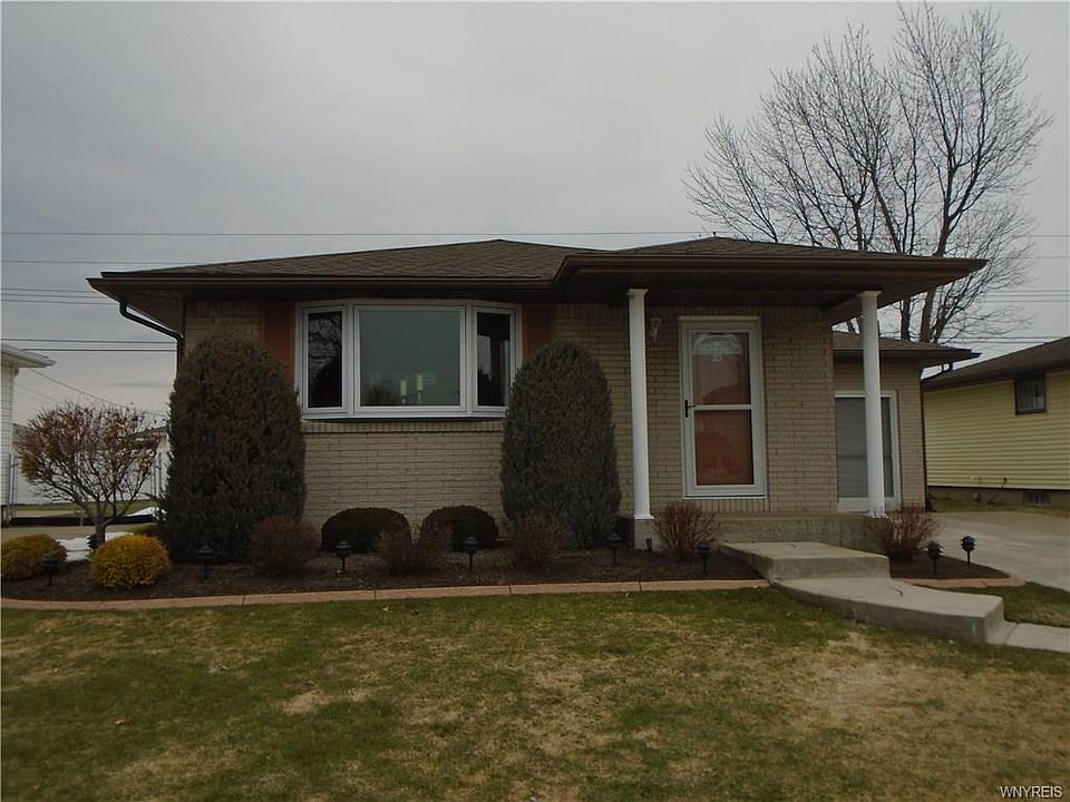 1st image of 23 Penwood Dr