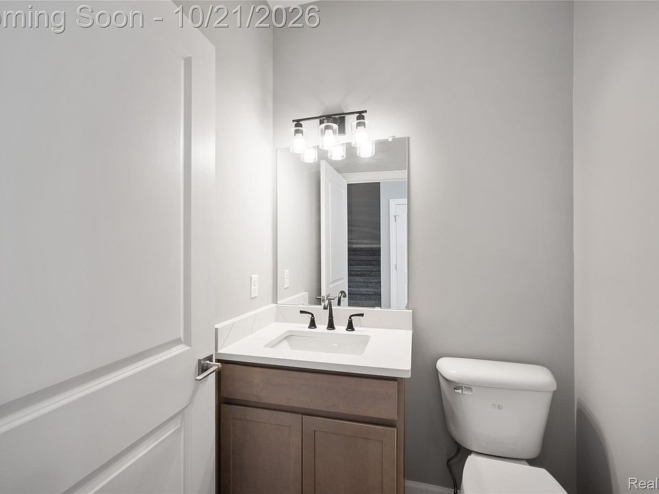 16085 Catalpa Ridge Dr, photo 12