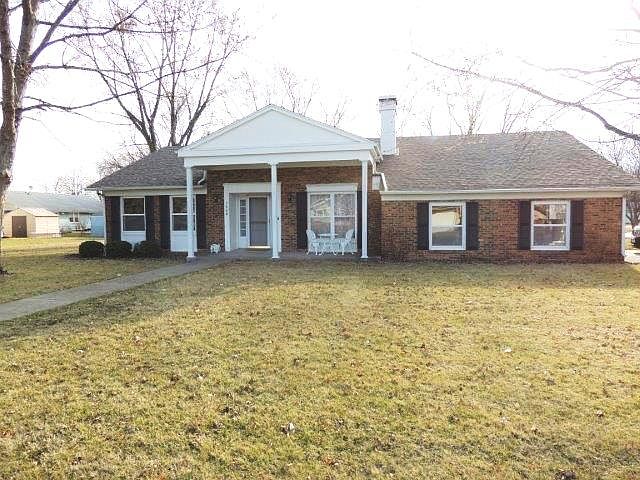 1st image of 1004 N Illini Ave