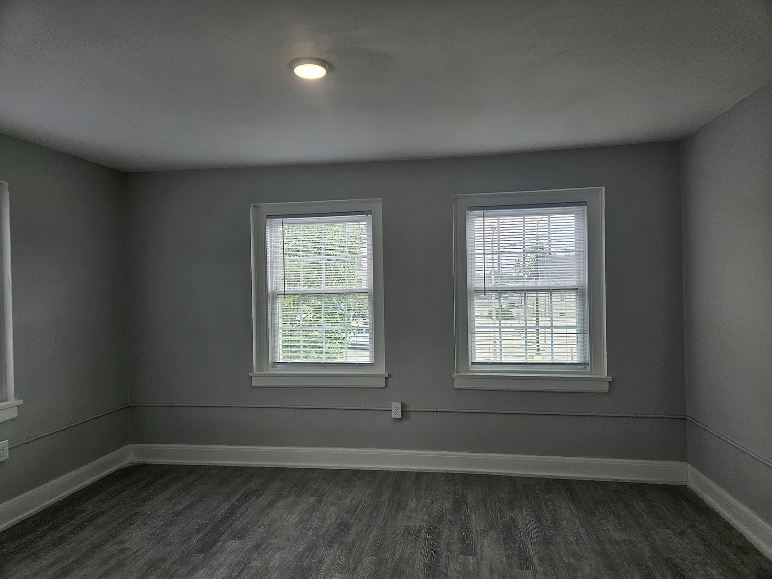Delaware Court Apartments — Photo 4