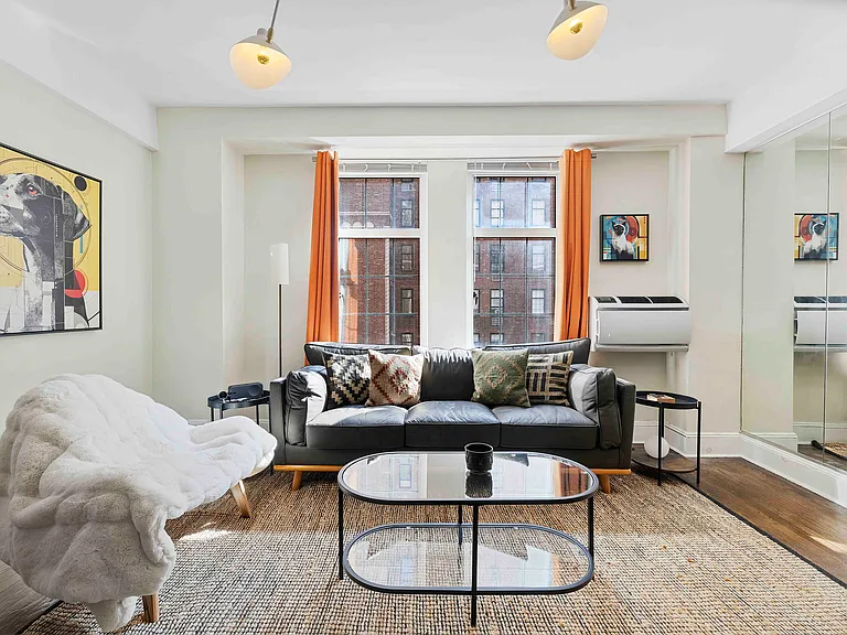 410 W 24th St #12-I — Photo 1