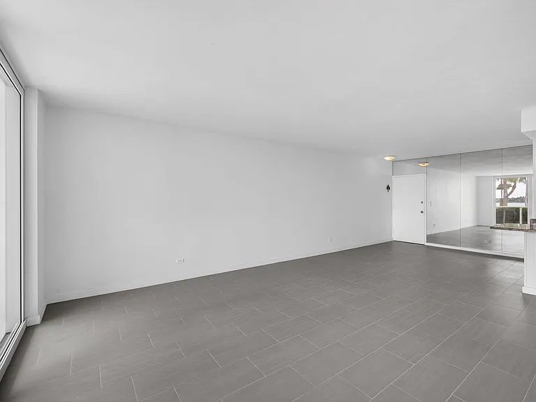 2800 N Flagler Dr #202 — Photo 16