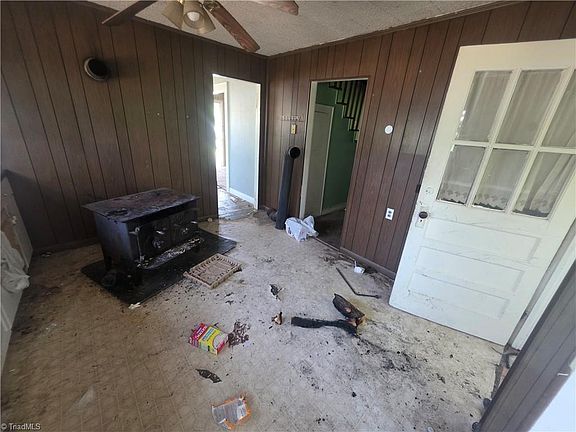 5th image of 1050 Jacob St