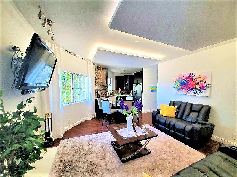2 bed, 1178 sqft, $3,800 — Photo 3