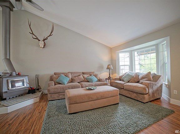 4th image of 22418 107th Street Ct E