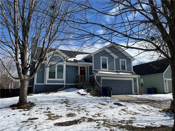 16145 S Cooper St, Olathe, KS 66062