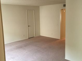 8608 Foothill Blvd APT 114, Sunland, CA 91040